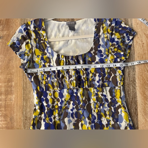 Ann Taylor Multicolor Abstract Short Sleeve Top, Size Small - Picture 8 of 9